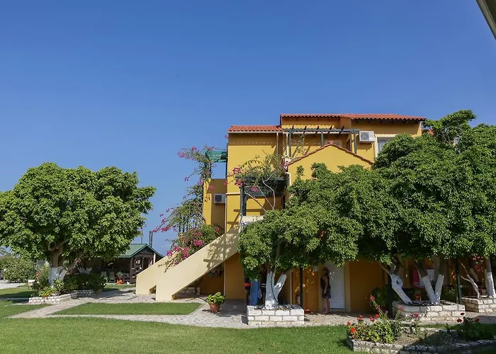 Sandy And 4* Σβορωνάτα