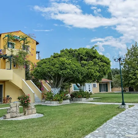 Sandy And Aparthotel 4*