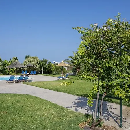 Sandy And Aparthotel Svoronata