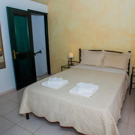 Aparthotel Sandy And 4*