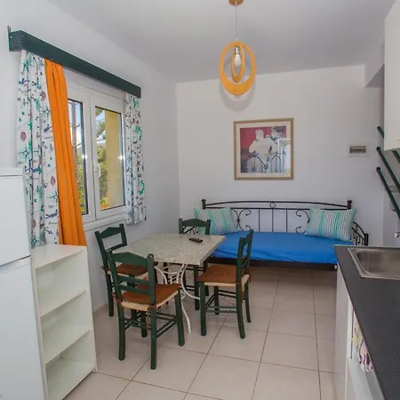 Aparthotel Sandy And Svoronata