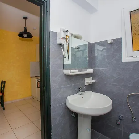 Sandy And Aparthotel 4*