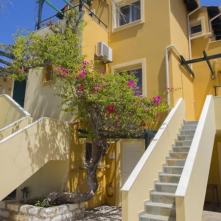 Sandy And Aparthotel