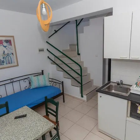 Lägenhetshotell Sandy And 4*