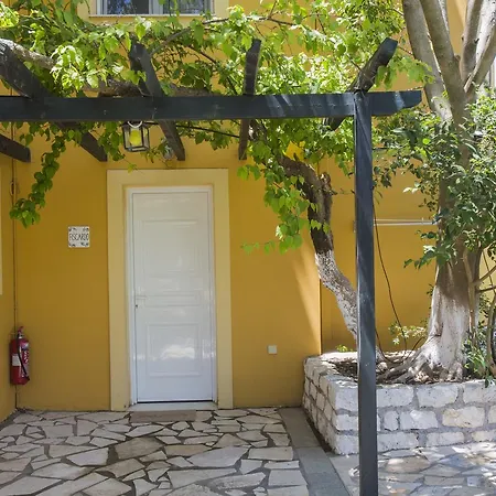 Lägenhetshotell Sandy And