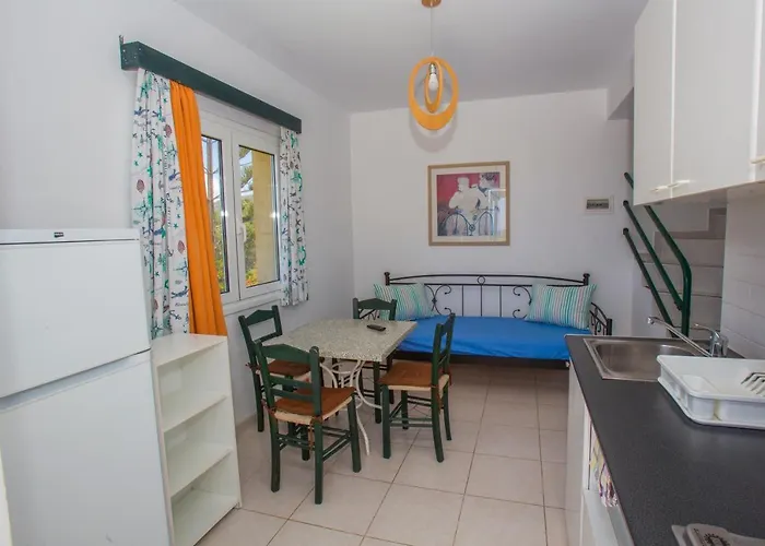 Appart hôtel Sandy And Svoronata