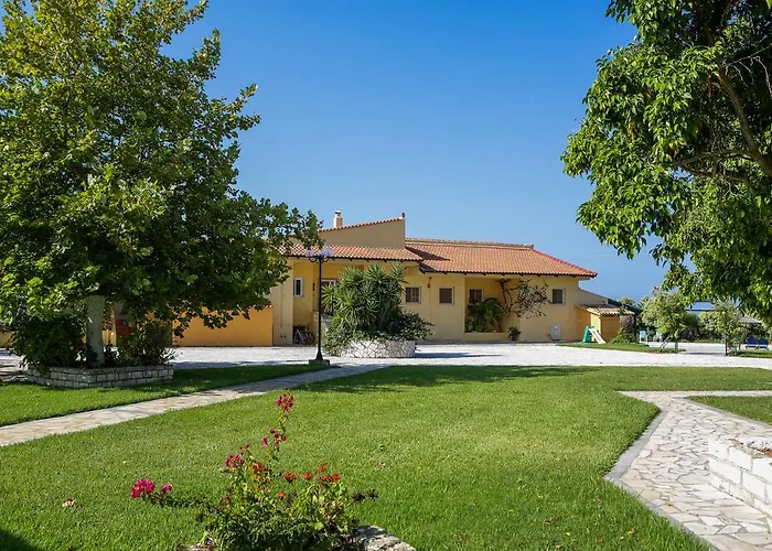 Aparthotel Sandy And Svoronata