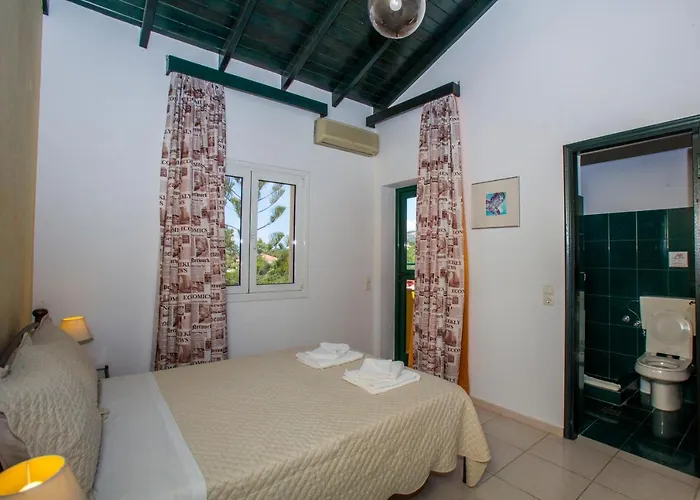 Sandy And Aparthotel