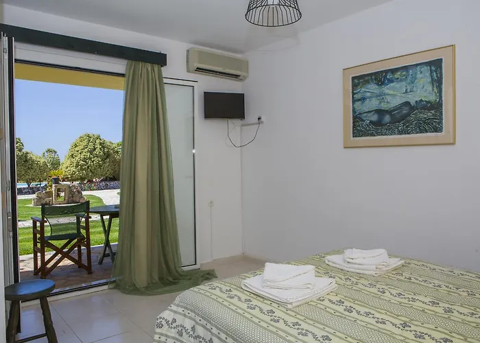 Sandy And Aparthotel 4*